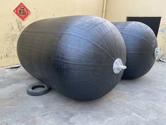 Tekanan Desain 0.05-0.08MPa Pneumatic Rubber Fender Sling Type Easy Installation Cocok untuk operasi berlabuh kapal