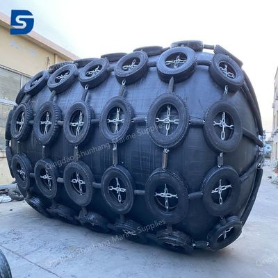 Flange Fender karet pneumatik standar ISO 17357 Fender kuat yang disetujui untuk pencegahan tabrakan kapal dan keamanan pelabuhan