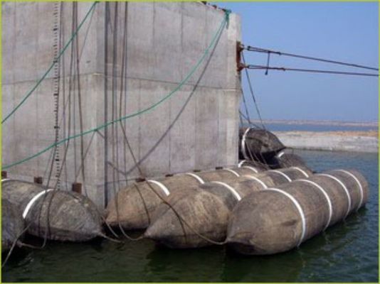 kualitas  Floating Marine Salvage Airbags Natural Rubber Rescue Ship Launching pabrik