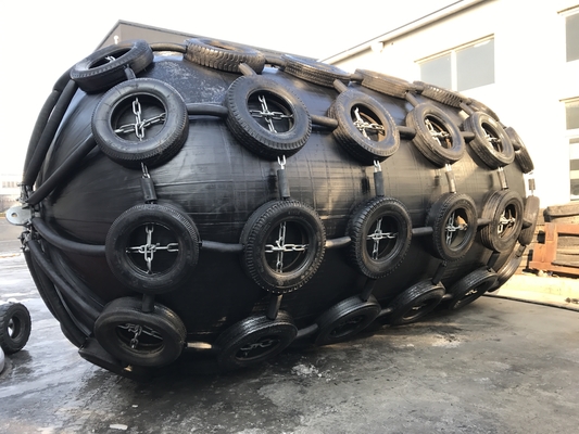 Fender karet kapal tahan lama untuk lingkungan tekanan tinggi dengan pemeliharaan rendah