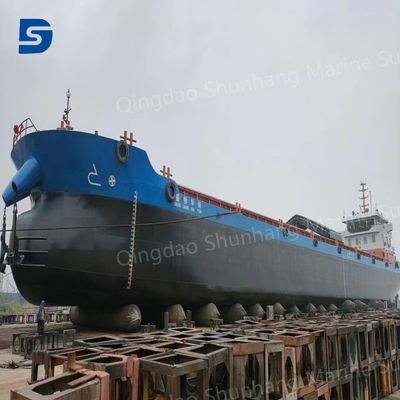 Kantong udara karet hitam cocok untuk suspensi otomotif, mesin industri, dan peralatan berat yang membutuhkan penyerapan guncangan