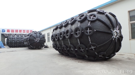 ISO Inflatable Pneumatic Rubber Fender 50kpa Floating Dock Fender
