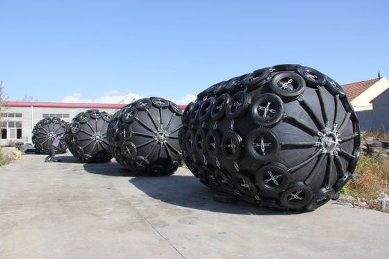Marine Offshore Protection Ship Rubber Fender Pneumatic Ukuran Disesuaikan