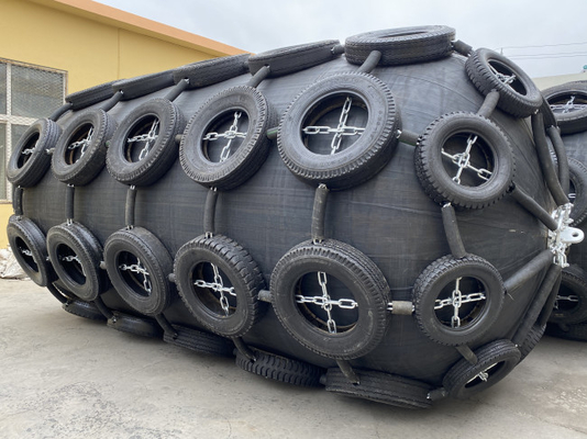 50kpa Black Ship Rubber Fender Boat Mooring Inflatable Pneumatic ISO17357
