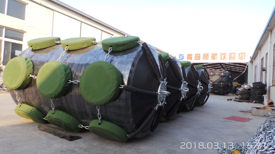 Lapisan Semprot EVA Foam Fender Floating Cell Colorful Polyure Ships Chain Type